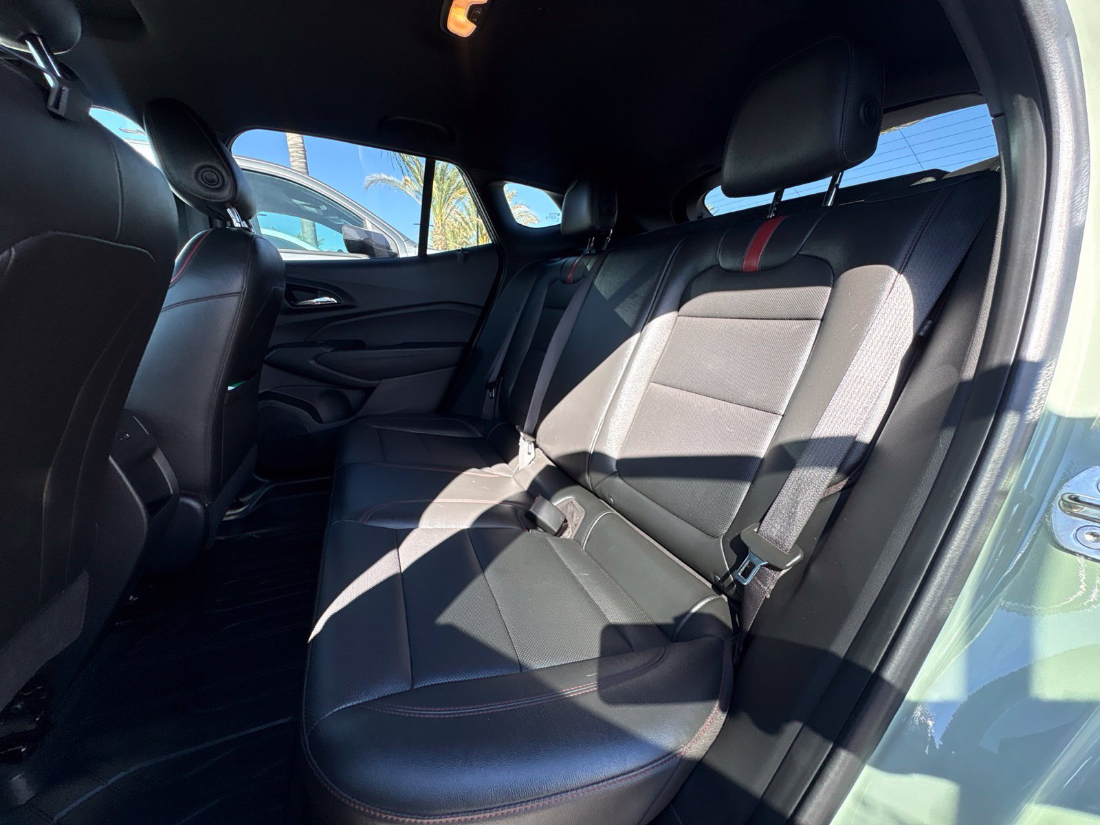 Used 2024 Chevrolet Trax RS w/ Sunroof Package FWD image 11