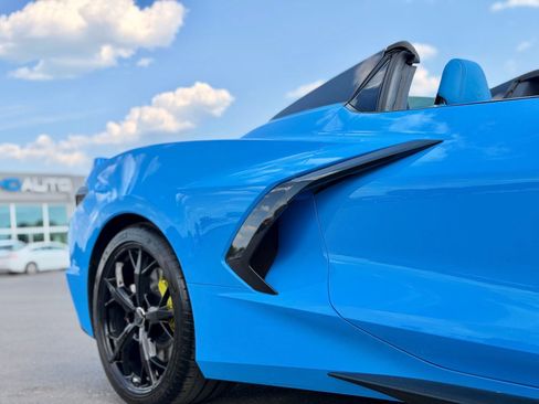 Used 2021 Chevrolet Corvette Stingray Premium Conv w/ Z51 Performance Package RWD image 93