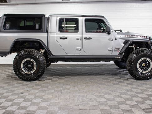 Used 2020 Jeep Gladiator Rubicon AWD/4WD image 2