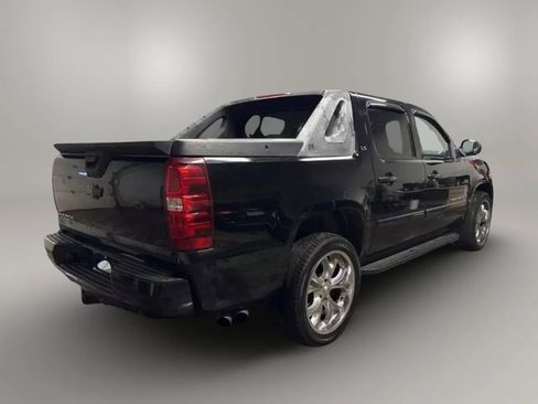 Used 2008 Chevrolet Avalanche LS w/ Convenience Package #1 image 3