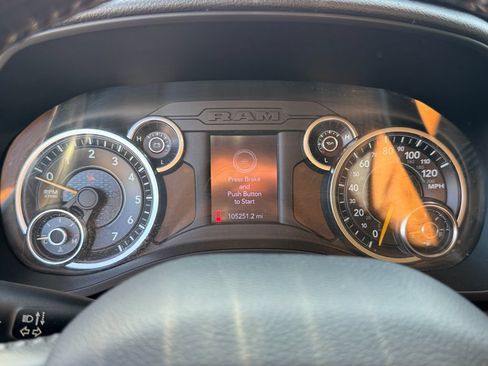 Used 2020 RAM 1500 Big Horn AWD/4WD image 15