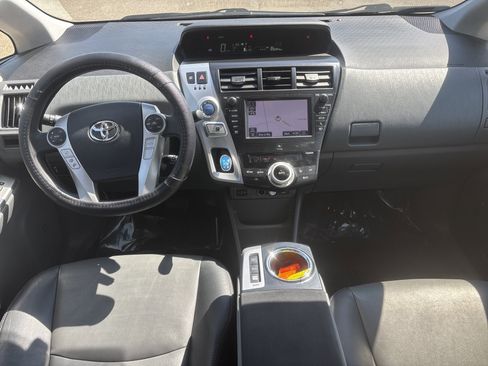 Used 2012 Toyota Prius V Five image 14