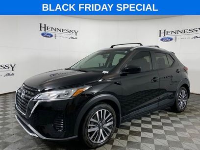 Used 2023 Nissan Kicks SV w/ Exterior Package