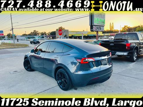Used 2023 Tesla Model Y Long Range image 9