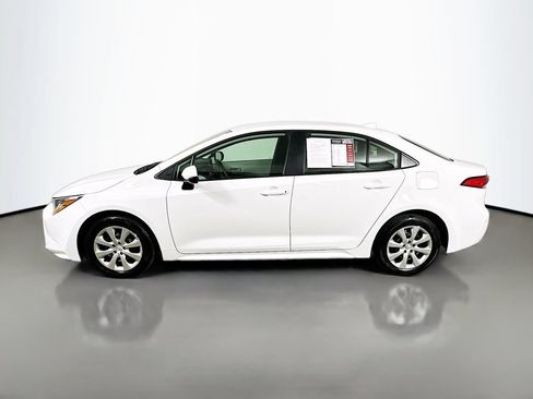 Used 2026 Toyota Corolla LE FWD image 5