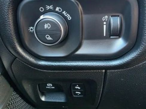 Used 2022 RAM 1500 Big Horn image 38