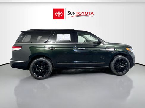 Used 2024 Lincoln Navigator Black Label AWD/4WD image 2