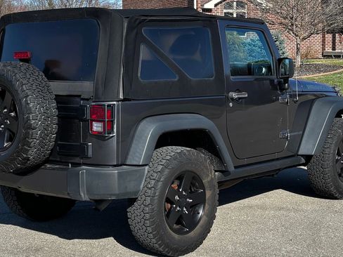 Used 2017 Jeep Wrangler Sport image 5