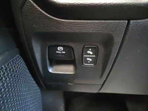 Used 2022 RAM 1500 Big Horn w/ Night Edition AWD/4WD image 16