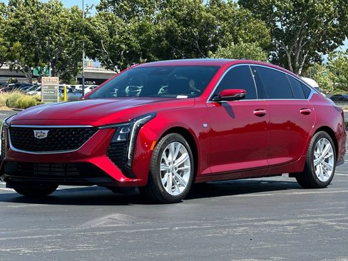 Used 2025 Cadillac CT5 Premium Luxury RWD image 8