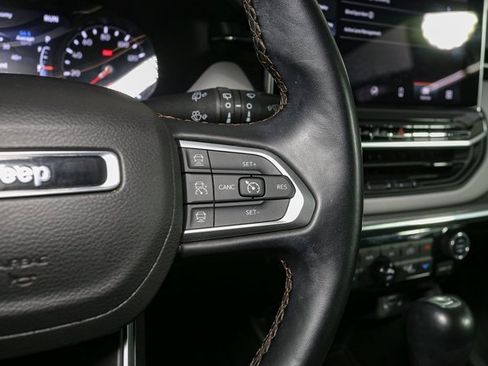 Used 2022 Jeep Compass Limited image 30