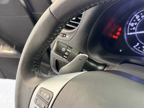 Used 2011 Lexus IS 250C w/ Luxury Pkg RWD image 14