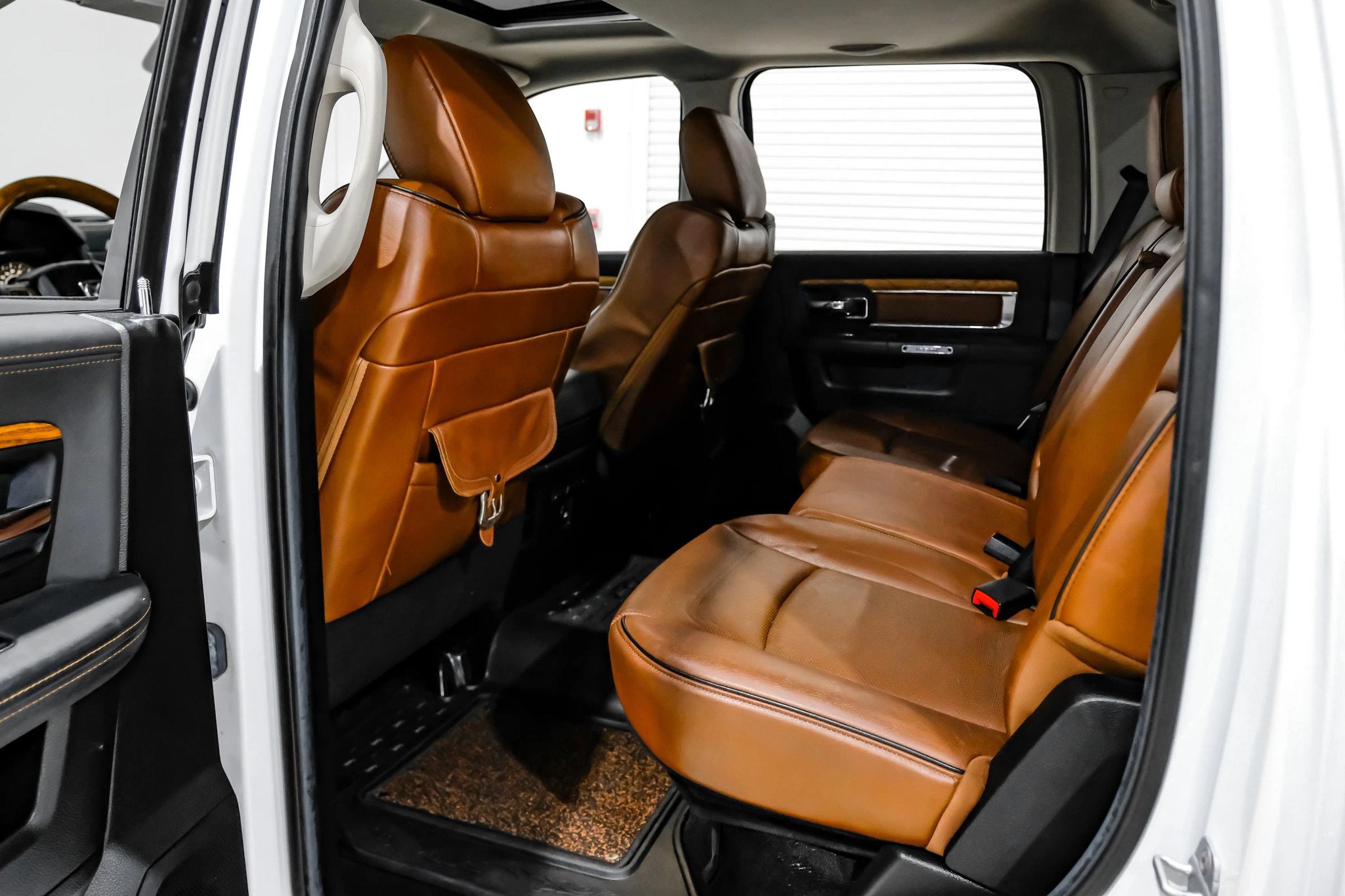 Used 2014 RAM 1500 Laramie Longhorn w/ Convenience Group AWD/4WD image 54