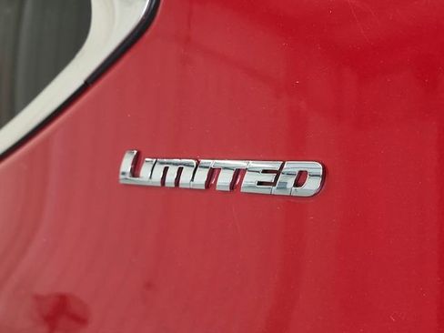 Used 2024 Toyota Tundra Limited AWD/4WD image 39