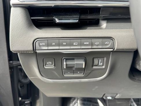 Used 2024 Cadillac Escalade Sport w/ Touring Package image 14