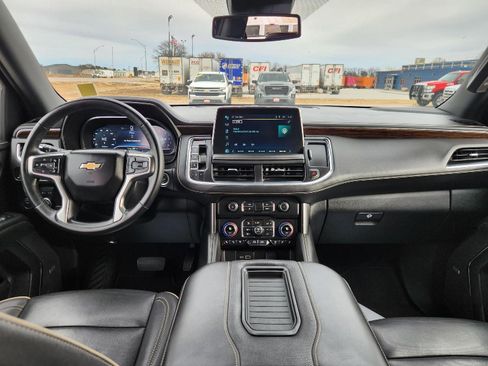 Used 2024 Chevrolet Suburban Premier AWD/4WD image 54