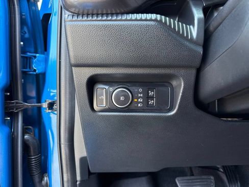 Used 2025 Ford Ranger XLT AWD/4WD image 12