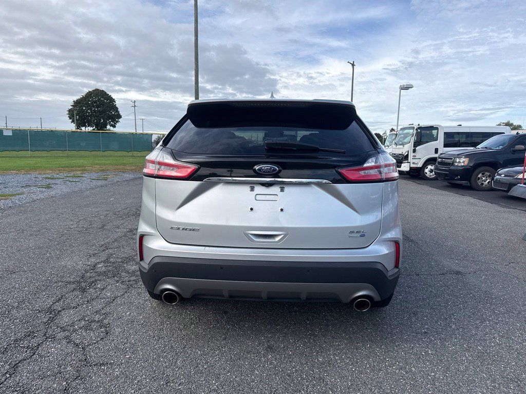 Used 2019 Ford Edge SEL AWD/4WD image 5