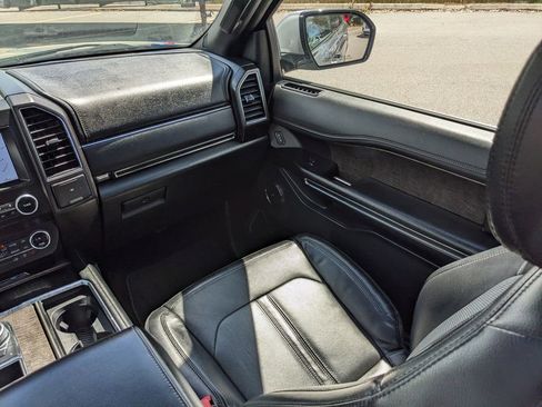 Certified 2021 Ford Expedition Limited image 19