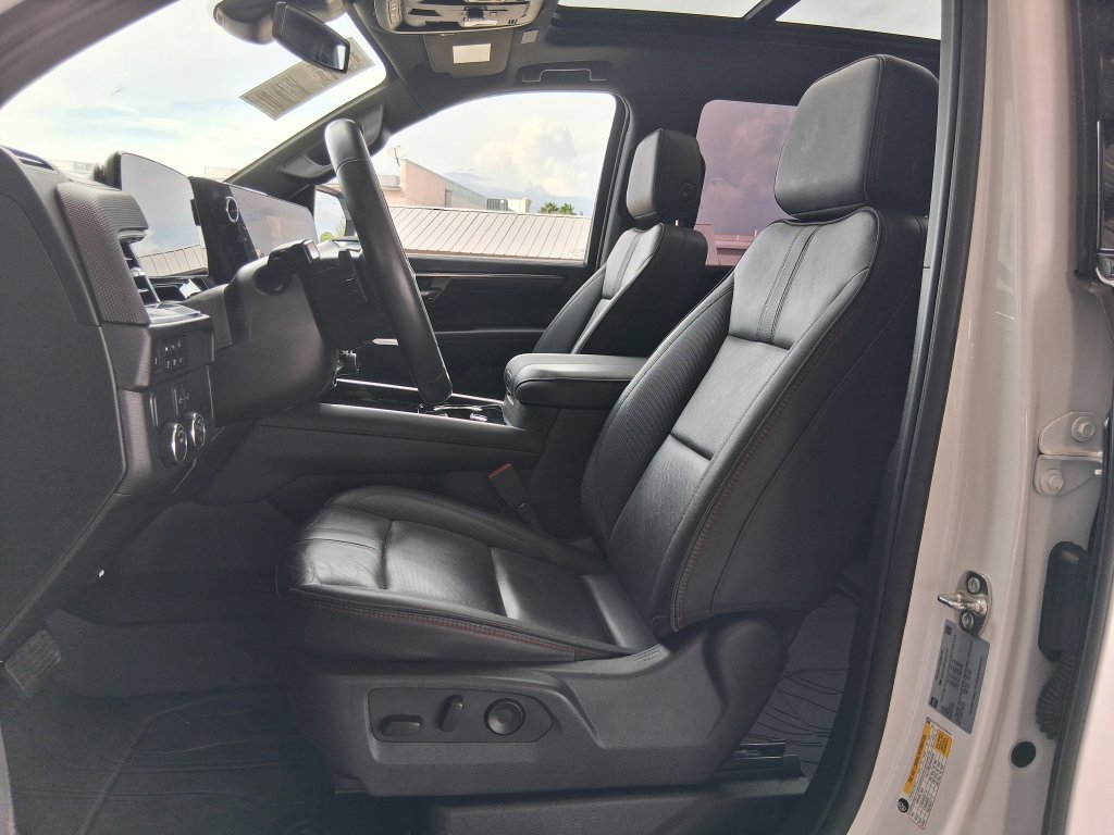 Used 2025 Chevrolet Tahoe RST w/ Comfort Package RWD image 21