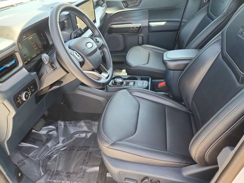 Used 2025 Ford Maverick Lobo AWD/4WD image 7