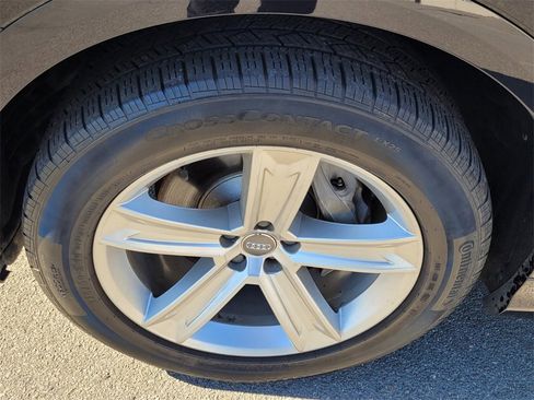 Used 2019 Audi Q8 Prestige image 15