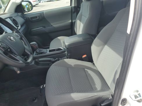 Certified 2023 Toyota Tacoma SR AWD/4WD image 17