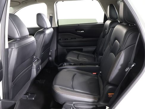 Used 2024 Nissan Pathfinder SL w/ SL Premium Package AWD/4WD image 40