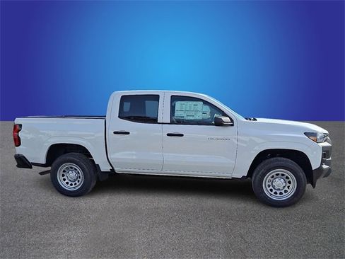 New 2026 Chevrolet Colorado W/T image 3