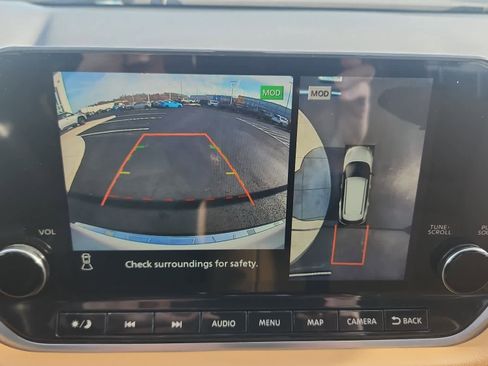 Used 2021 Nissan Rogue Platinum image 32