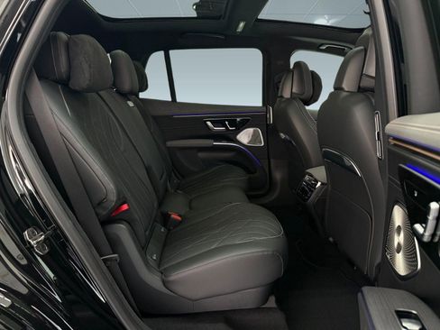 New 2026 Mercedes-Benz EQS 550 4MATIC SUV image 25
