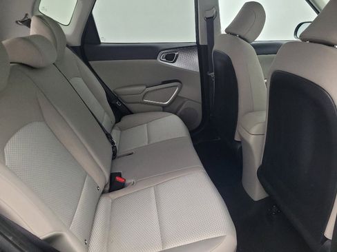 Used 2021 Kia Soul LX image 19