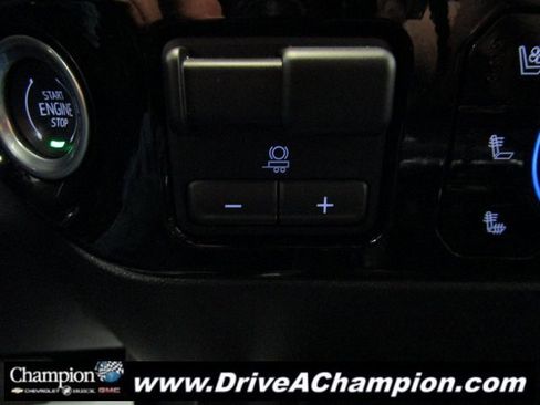 Used 2023 Chevrolet Silverado 1500 High Country image 42