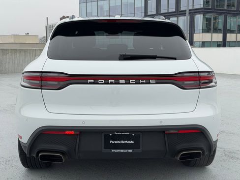 Certified 2023 Porsche Macan image 6