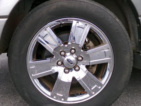 Used 2008 Ford Expedition Limited RWD image 17