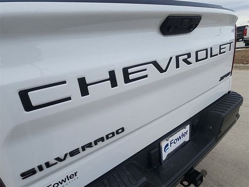 Used 2023 Chevrolet Silverado 1500 ZR2 w/ Technology Package image 31