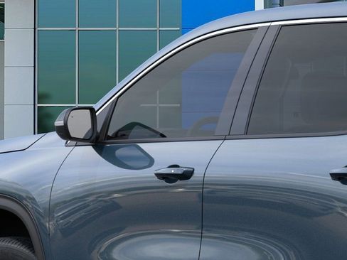 New 2026 Chevrolet Traverse LT FWD image 12