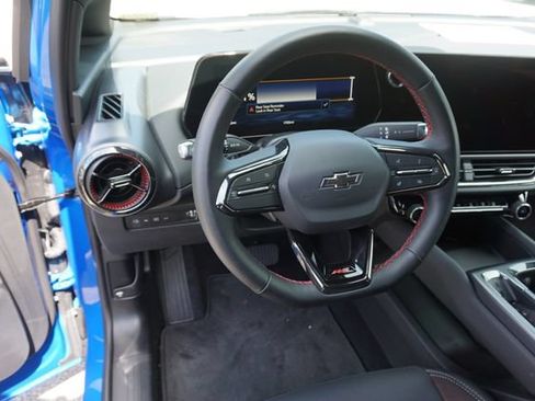 Used 2026 Chevrolet Equinox EV RS FWD image 13
