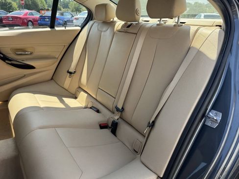 Used 2015 BMW 328i Sedan RWD image 9