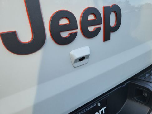 New 2026 Jeep Gladiator Mojave AWD/4WD image 11