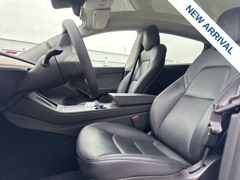 Used 2022 Tesla Model Y Performance image 17