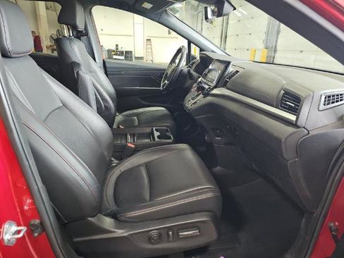 Used 2023 Honda Odyssey Sport image 9