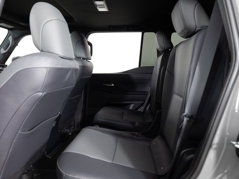 Used 2025 Lexus GX 550 w/ Accessory Package (2T) AWD/4WD image 14