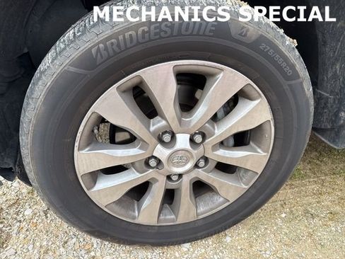 Used 2010 Toyota Sequoia Limited image 2