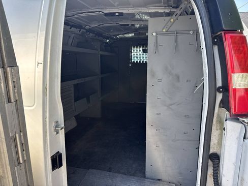 Used 2019 Chevrolet Express 3500 w/ Driver Convenience Package RWD image 14