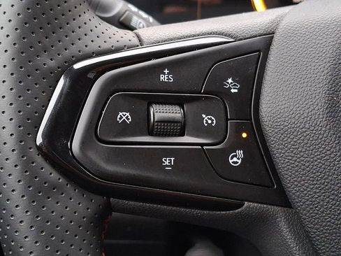 Used 2025 Chevrolet Trax RS image 17