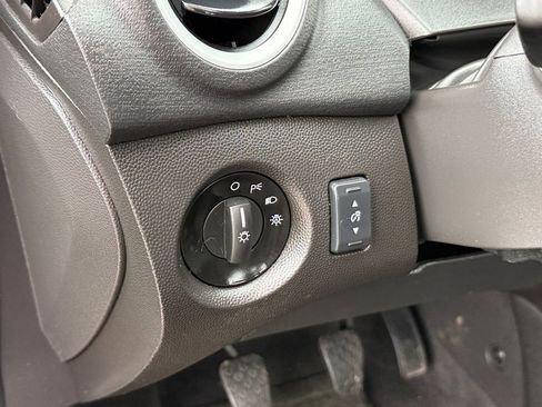 Used 2018 Ford Fiesta SE image 17