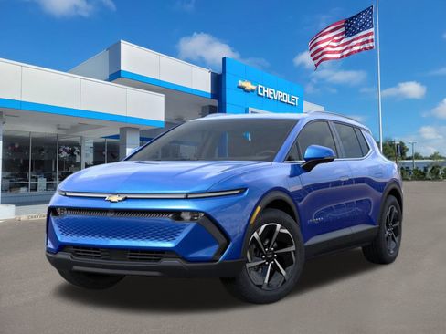 New 2026 Chevrolet Equinox EV LT image 8