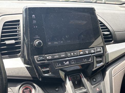 Used 2019 Honda Odyssey EX-L image 19