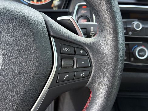 Used 2017 BMW 230i Convertible image 24